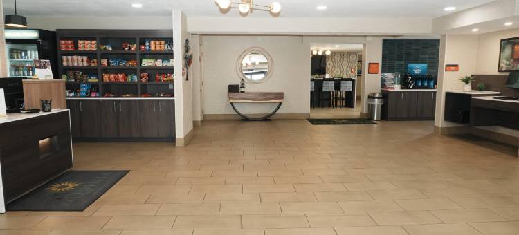 阿尔伯克基机场拉昆塔温德姆酒店(La Quinta Inn by Wyndham Albuquerque Airport)图片