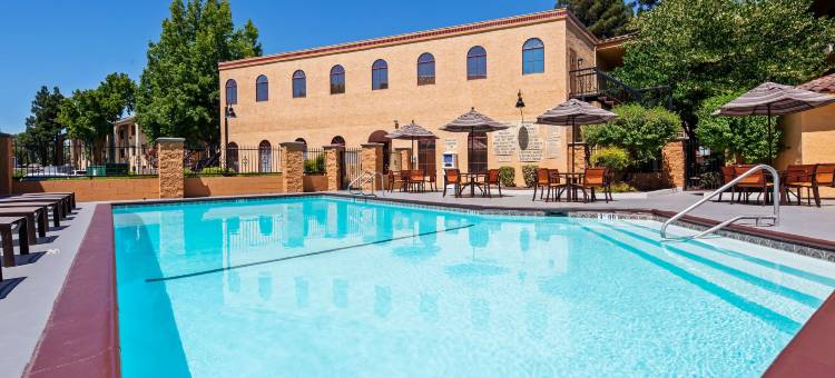 遗产贝斯特韦斯特优质酒店(Best Western Plus Heritage Inn)图片