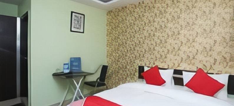 OYO 33500 Hotel Cross Road图片