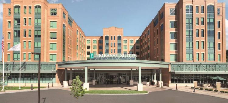 萨拉托加泉安泊套房酒店(Embassy Suites by Hilton Saratoga Springs)图片