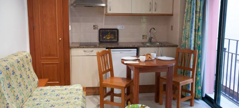 罗亚公寓酒店(Apartamentos Royal)图片