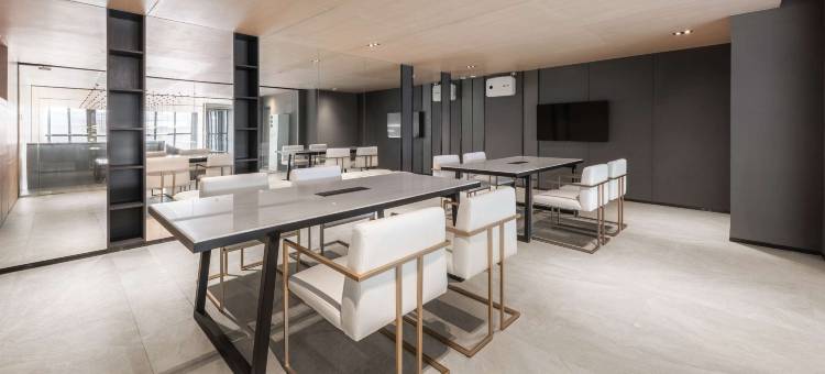 曼谷素坤逸87号温德姆华美达酒店(Ramada by Wyndham Bangkok Sukhumvit 87)图片