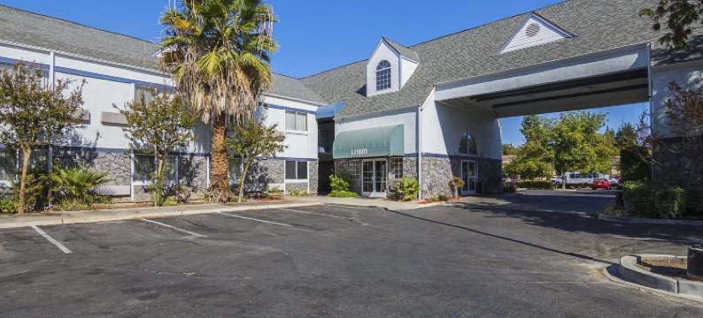凯艺酒店-弗雷斯诺约塞米蒂机场(Quality Inn Fresno Yosemite Airport)图片