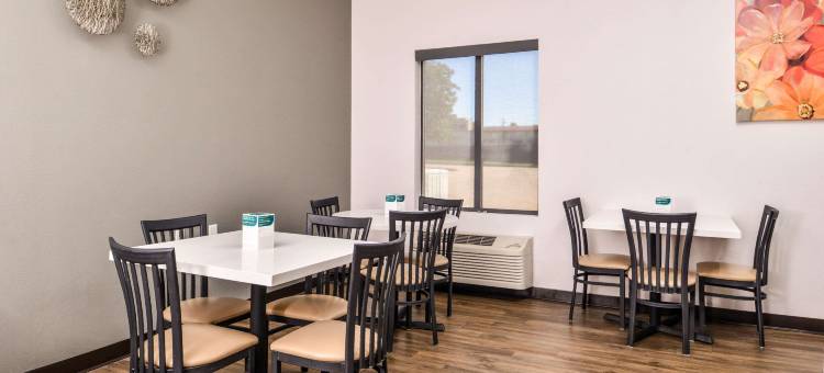 乔普林 I-44 凯艺酒店(Quality Inn Joplin I-44)图片