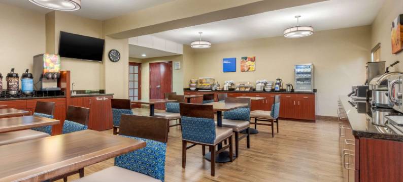 舒适酒店勒诺城-诺克斯维尔(Comfort Inn Lenoir City-Knoxville)图片