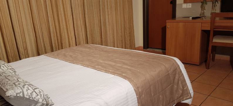 格拉罗斯酒店(Glaros Hotel)图片