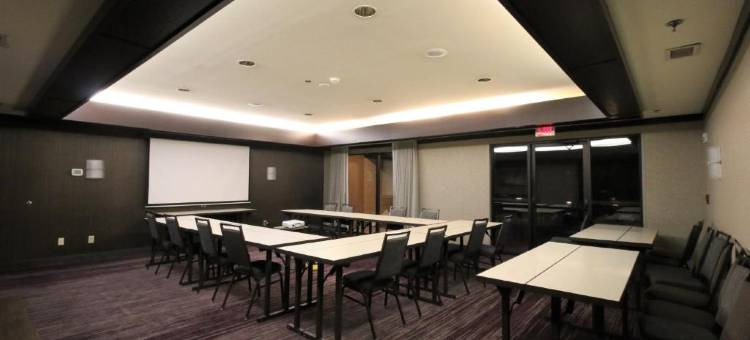 印第安纳波利斯南万怡酒店(Courtyard Indianapolis South)图片