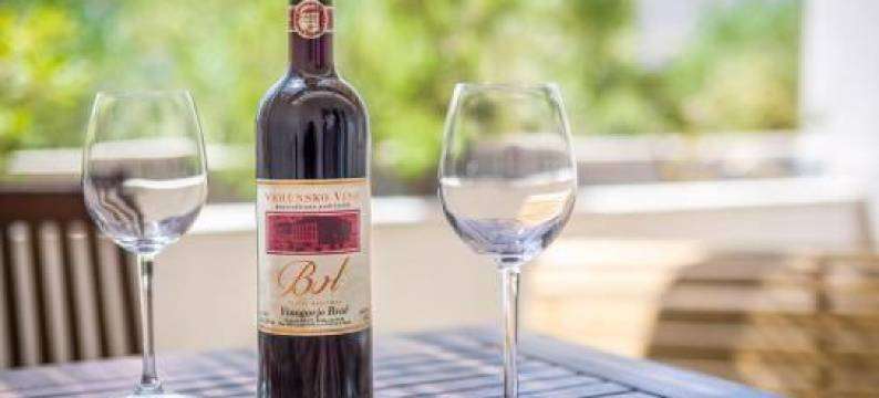 Zlatni Bol Apartments图片