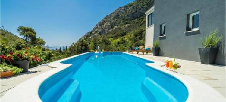 Beautiful Home in Trstenik with Kitchen图片