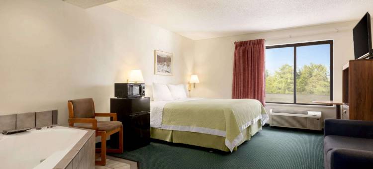 鹰河戴斯酒店(Days Inn by Wyndham Eagle River)图片