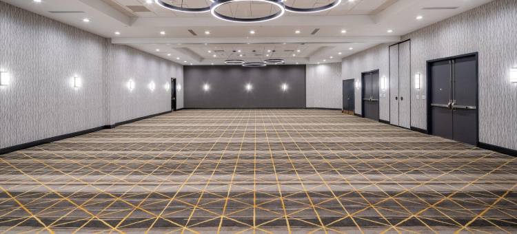 长岛 - Islip机场东假日酒店(Holiday Inn Long Island - Islip Arpt East)图片