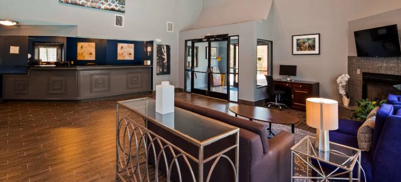 伯特纳克里德穆尔贝斯特韦斯特酒店(Best Western Butner Creedmoor Inn)图片