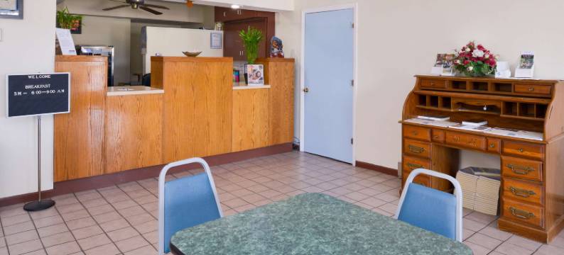 沙利文美洲最佳价值酒店(Americas Best Value Inn Sullivan)图片