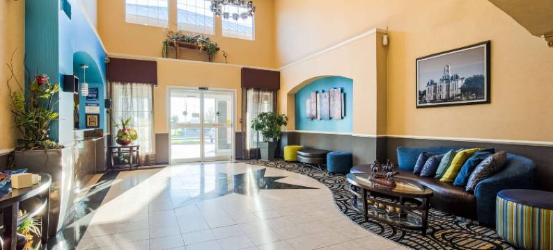 卡廷马贝斯特韦斯特优质套房酒店(Best Western Plus Cutting Horse Inn  Suites)图片