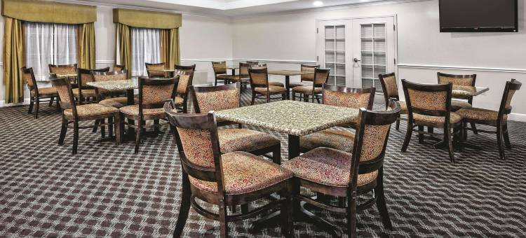 斯蒂芬维尔拉昆塔温德姆套房酒店(La Quinta Inn & Suites by Wyndham Stephenville)图片