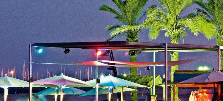 宜必思巴塞罗那维拉德塞斯机场酒店(Ibis Barcelona Aeropuerto Viladecans)图片