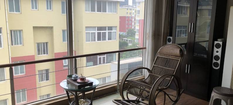 瞰海品茶公寓(胶南路分店)图片