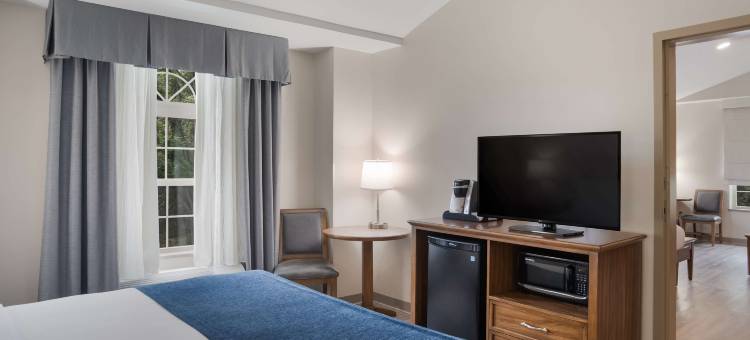 贺雪伊丽莎白镇贝斯特韦斯特SureStay Plus酒店(SureStay Plus Hotel by Best Western Elizabethtown Hershey)图片