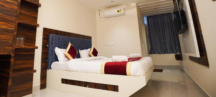 S V Royal Luxury Rooms图片