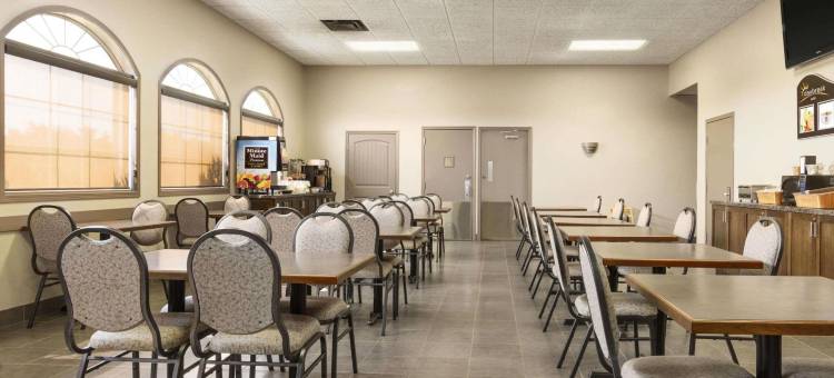 海岸急流酒店(Coast Swift Current Hotel)图片