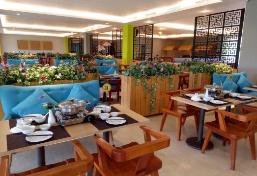 MaxOneHotels at Resort MakassarHotel Overview