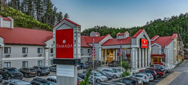 基斯通顿华美达酒店-近拉什莫尔山(Ramada by Wyndham Keystone Near Mt Rushmore)图片