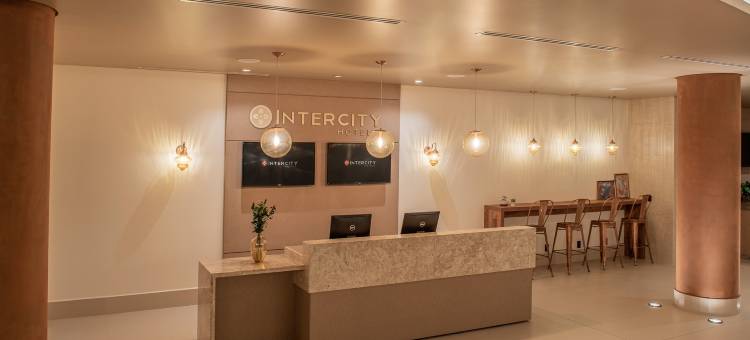 国际城市库里提巴巴特尔酒店(Intercity Curitiba Batel)图片