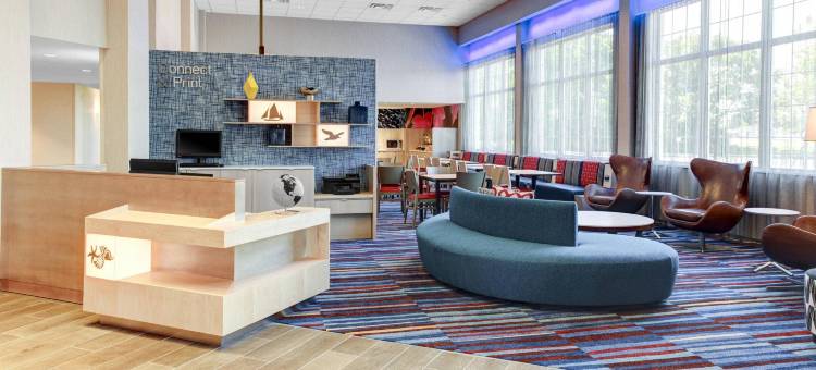 科德角海恩尼斯万枫酒店及套房(Fairfield Inn & Suites Cape Cod Hyannis)图片