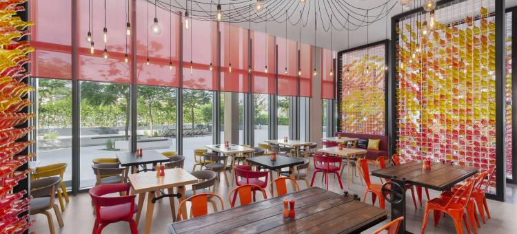 迪拜阿尔西夫希尔顿欢朋酒店(Hampton by Hilton Dubai Al Seef)图片