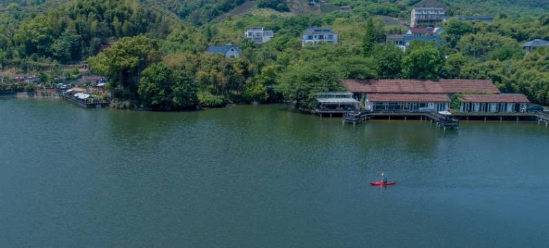 莫干山青罗小舍花园别墅图片