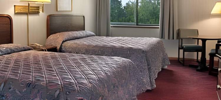 诺尔玛布卢明顿温德姆速8酒店(Super 8 by Wyndham Normal Bloomington)图片