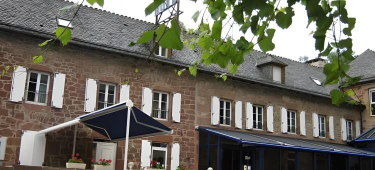 洛吉斯酒店餐厅 Les 2 Rives - A75，河边(Logis Hôtel Restaurant les 2 Rives - A75, en Bordure de rivière)图片