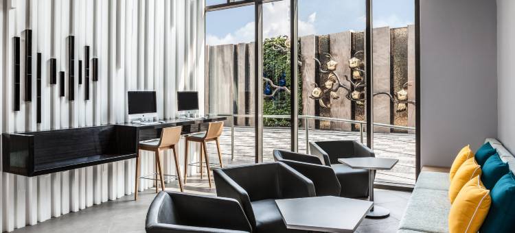 曼谷索伊松维亚智选假日酒店(Holiday Inn Express Bangkok Soi Soonvijai)图片