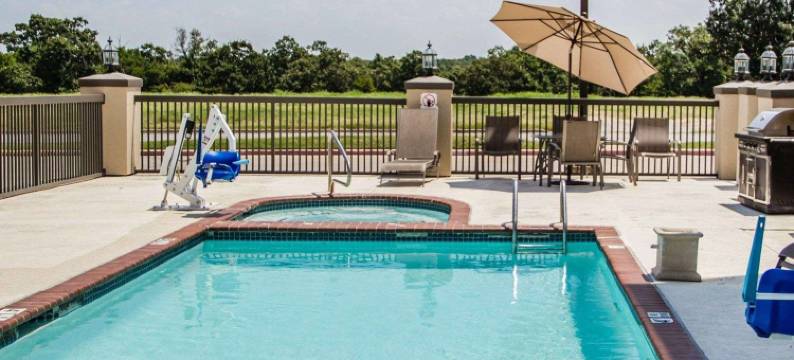 麦卡莱斯特舒适套房酒店(Comfort Suites McAlester)图片