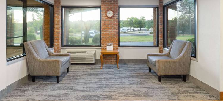 拉格兰奇呗盟套房酒店(Baymont by Wyndham LaGrange)图片