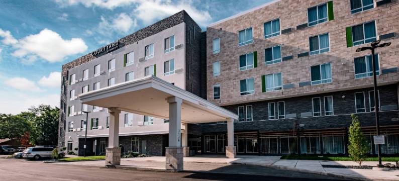 托莱多西万怡酒店(Courtyard Toledo West)图片