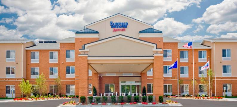 密尔沃基机场万枫酒店及套房(Fairfield Inn & Suites Milwaukee Airport)图片