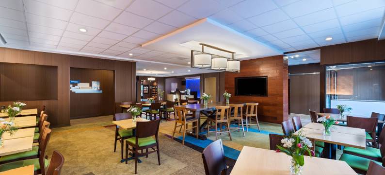 万豪国际万枫酒店及套房昂卡斯维尔莫希根太阳地区(Fairfield by Marriott Inn & Suites Uncasville Mohegan Sun Area)图片