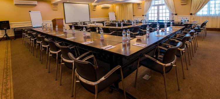 Protea Hotel Dar es Salaam Courtyard图片