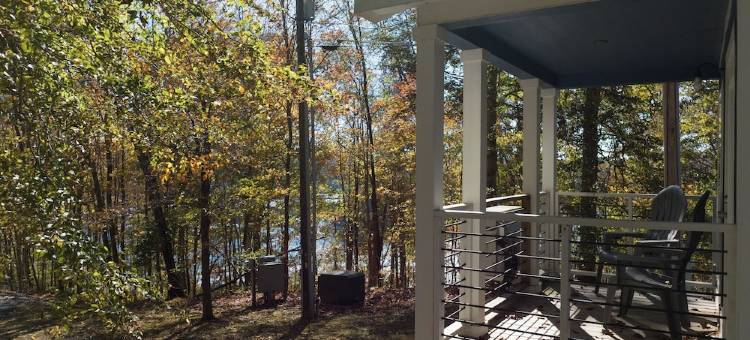 Serene 1-Bedroom Tiny Home 1/2 Mile from Marina and Boat Ramp #406!图片