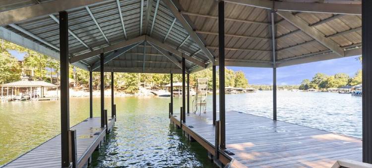基欧威湖宽敞5卧室度假屋 – 距克莱姆森仅15分钟！(Spacious 5-Bed Lake Keowee Retreat – Only 15 Mins from Clemson!)图片