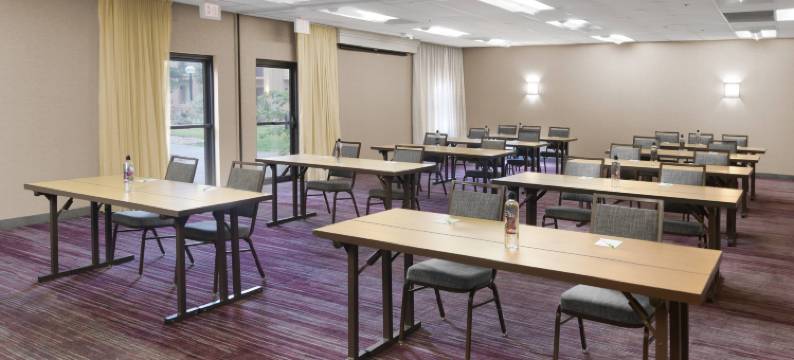 阿尔伯克尔基机场万怡酒店(Courtyard Albuquerque Airport)图片