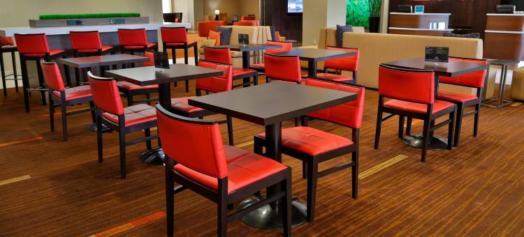 比洛克西北/D蒂贝维尔万怡酒店(Courtyard Biloxi North/d'Iberville)图片