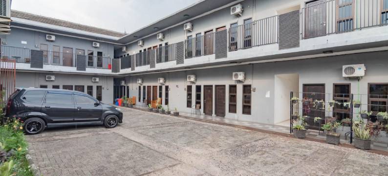 红多兹酒店-近贾蒂南戈尔镇广场(RedDoorz Near Jatinangor Town Square)图片