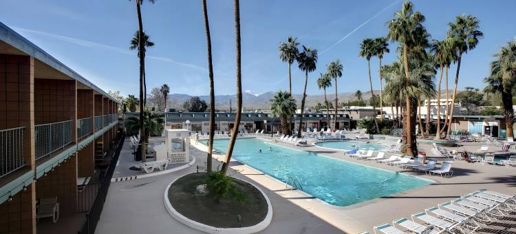 沙漠温泉水疗酒店(Desert Hot Springs Spa Hotel)图片