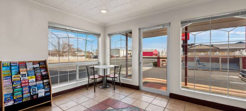 佛伦海军航空站区伊康旅馆(Econo Lodge Fallon Naval Air Station Area)图片