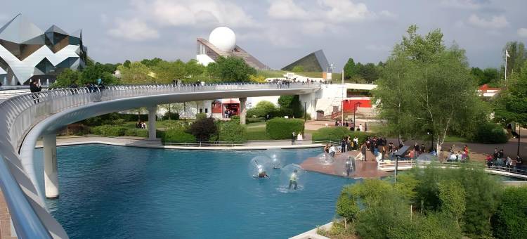 浮图罗斯科普阿克蒂斯美居酒店(Hôtel Mercure Poitiers Site du Futuroscope)图片