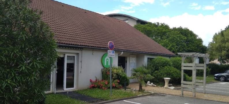 康铂格勒诺布尔南部-赛新斯酒店(Campanile Grenoble Sud - Seyssins)图片