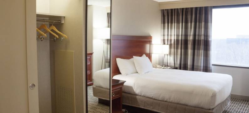 堪萨斯城奥佛兰公园希尔顿逸林酒店(DoubleTree by Hilton Kansas City - Overland Park)图片