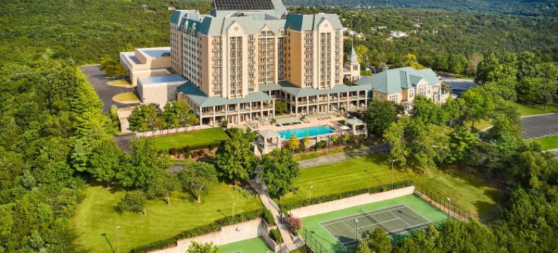 湖上度假酒店及会议中心(Chateau on the Lake Resort Spa and Convention Center)图片